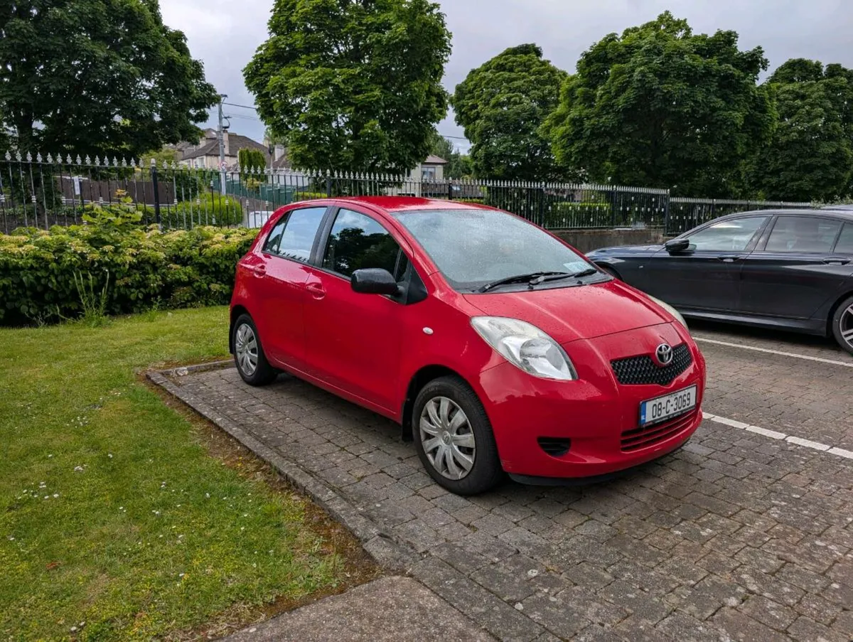 Toyota Yaris 2008 1.0 - Image 1