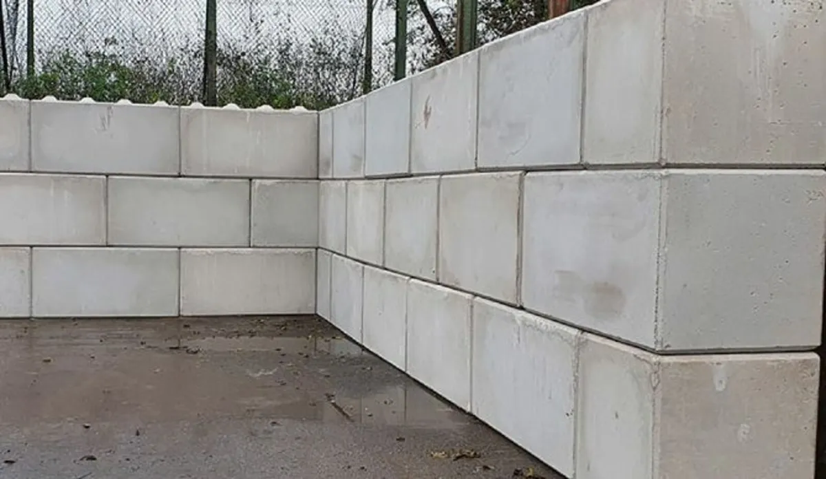 Concrete Lego / Kelly Blocks - Image 2