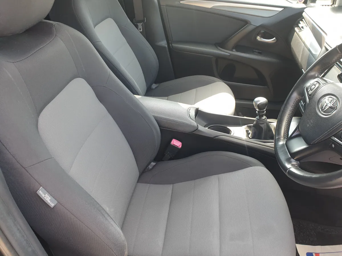 Toyota Avensis 2016 - Image 3