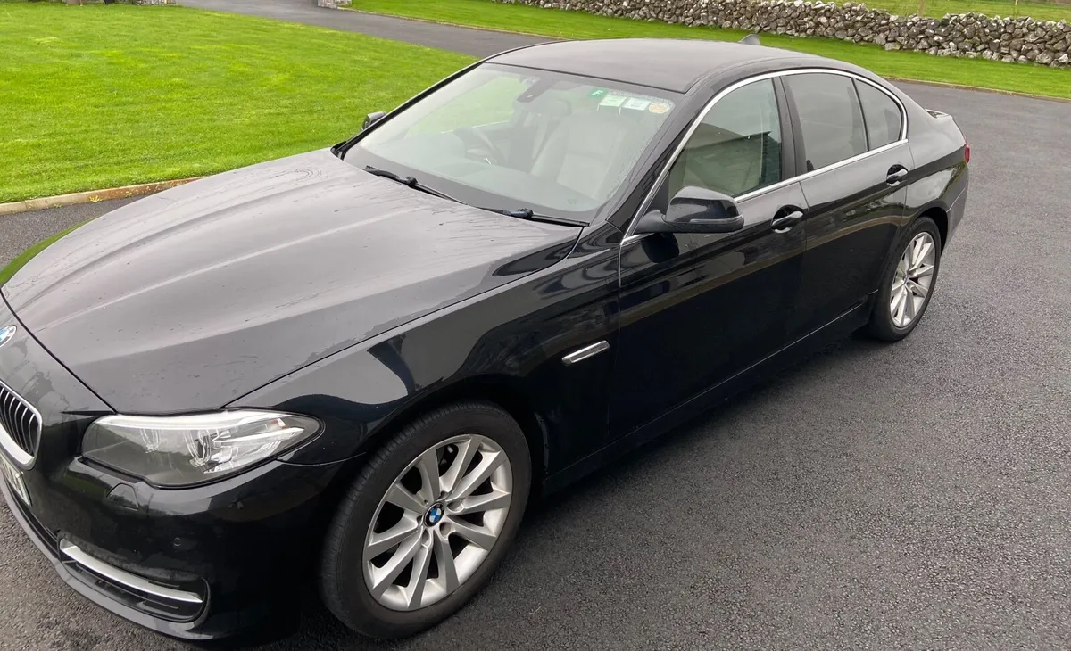 BMW 5-Series 2015 - Image 2