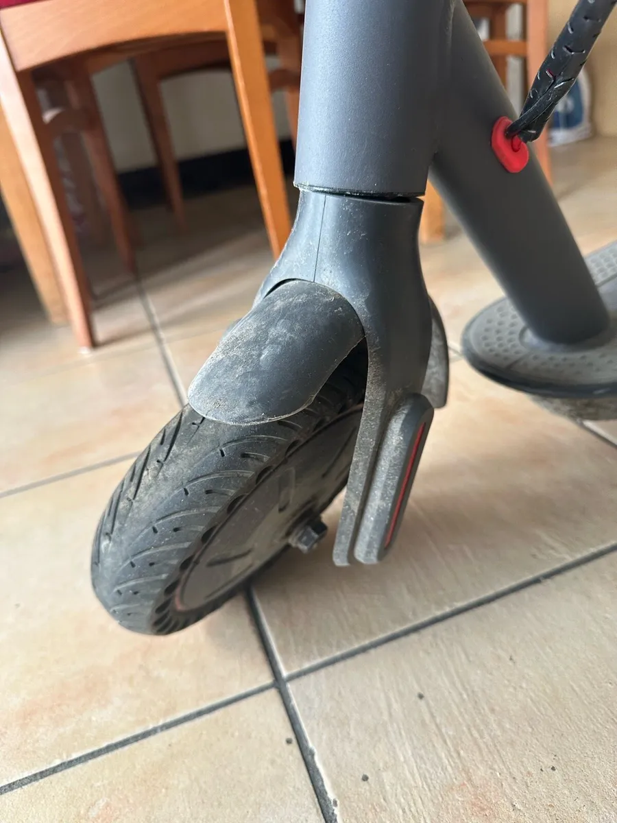 Electric scooter - Image 4