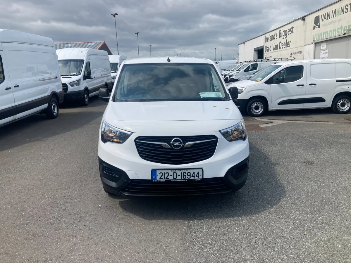 Opel Combo 2021 - Image 2