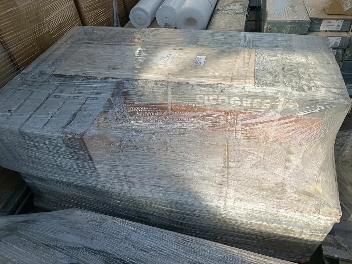Online Auction Of Wall Tiles & Much More! - Image 2