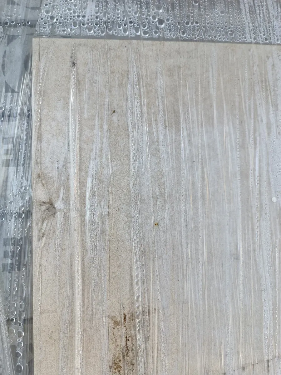 Online Auction Of Wall Tiles & Much More! - Image 4