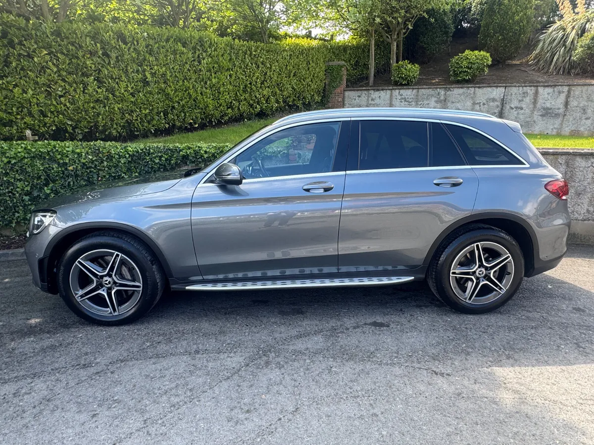 Mercedes-Benz 220 2019 - Image 2