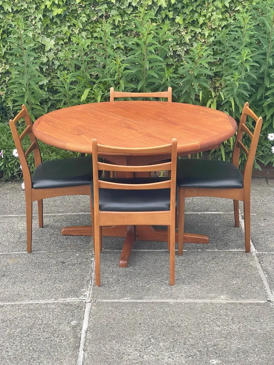 Mid century dining - Image 1