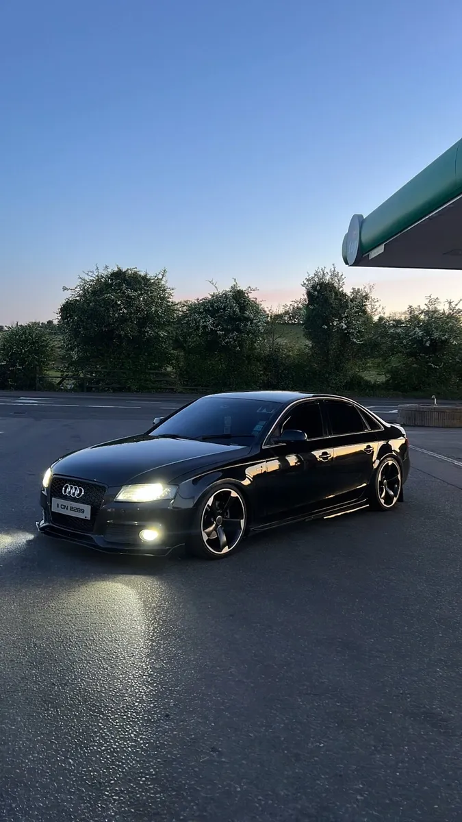 AUDI A4 SLINE - Image 3