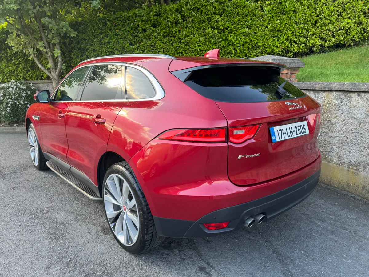 Jaguar F-Pace 2017 - Image 3