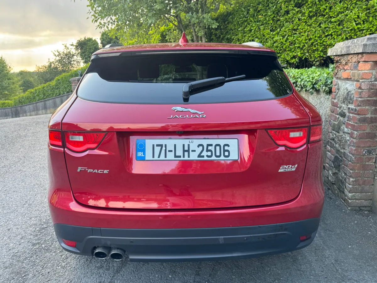 Jaguar F-Pace 2017 - Image 4