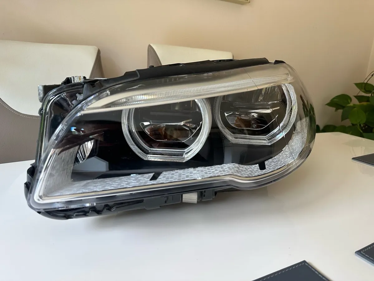 Bmw F10 adaptive led headlight - Image 2