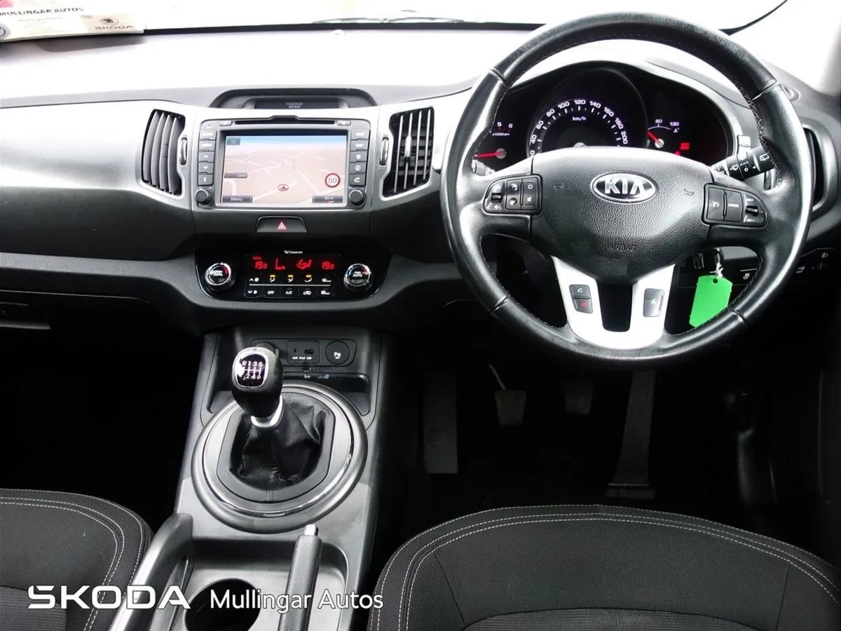 Kia Sportage 1.7 D Lxes (sunroof) 2WD - Image 2