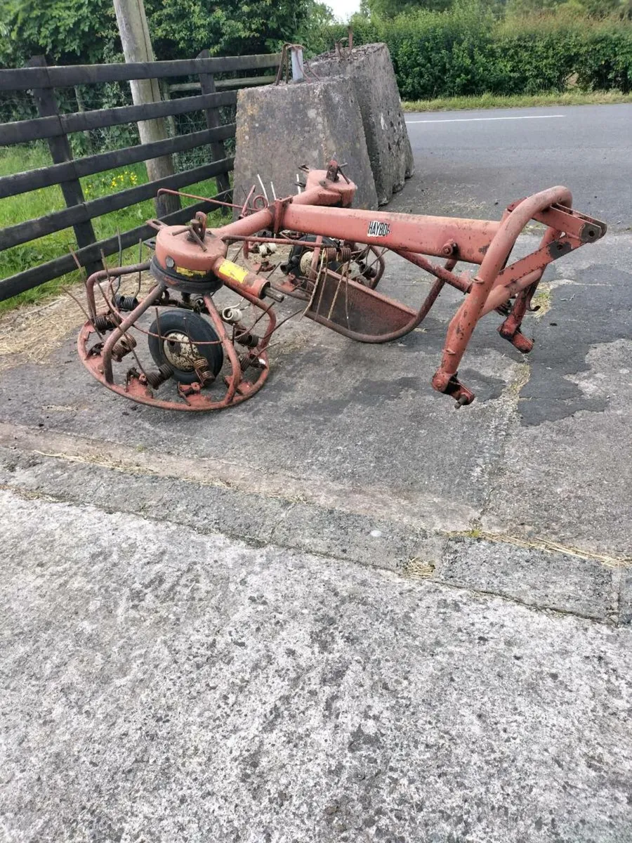 Farm machinery. - Image 4