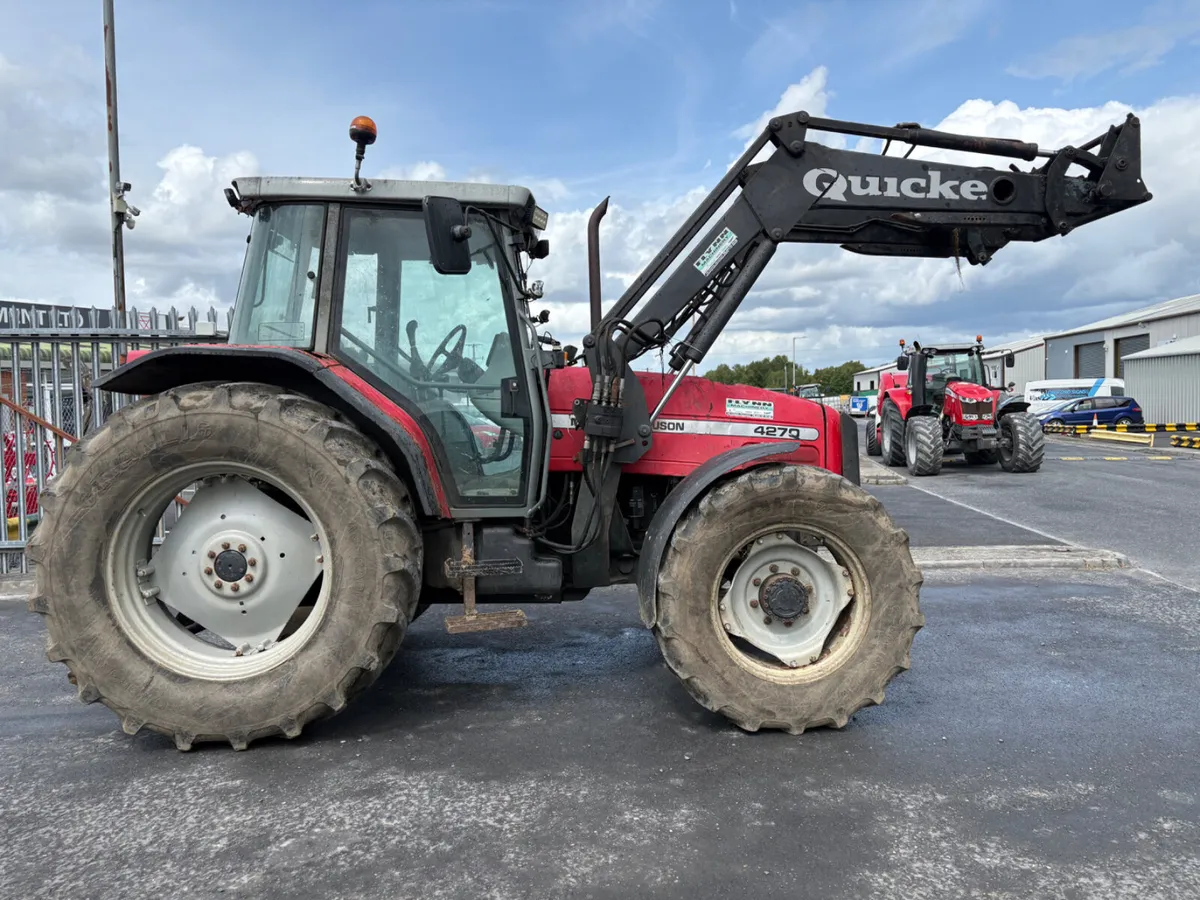 Massey Ferguson 4270 - Image 1