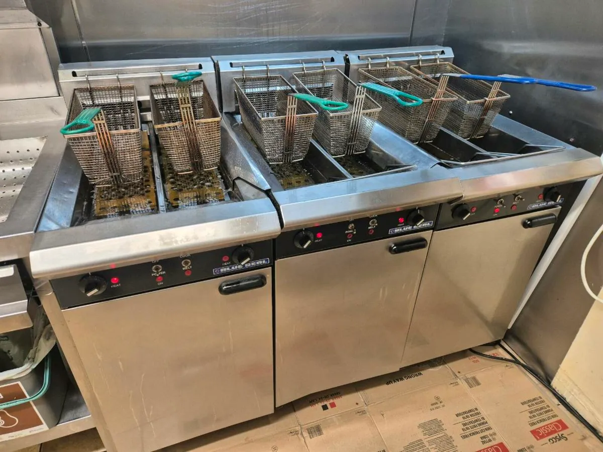 Fryer   double  3 phase - Image 1
