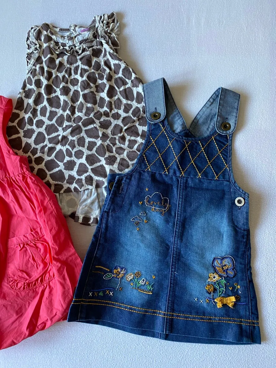Girl’s/ Baby Girl Dresses and Accessories 18-24 m - Image 3