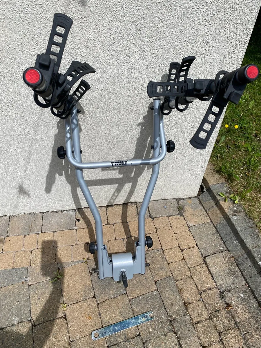 Thule Hangon Towbar Mounted Bike Rack for 4 bikes - Image 1