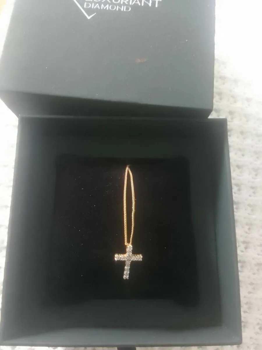 STG SILVER GOLD LAB 0.50ct DIAMOND CROSS PENDANT - Image 4