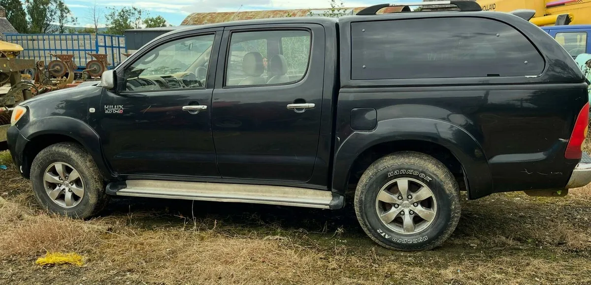 Hilux 3.0L - Image 1
