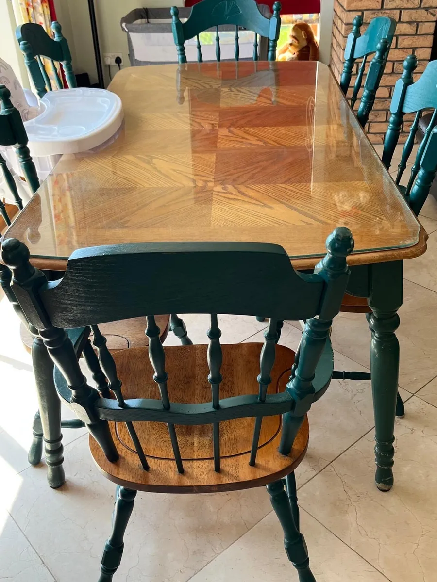 Large Oak table and 6 chairs - Image 2