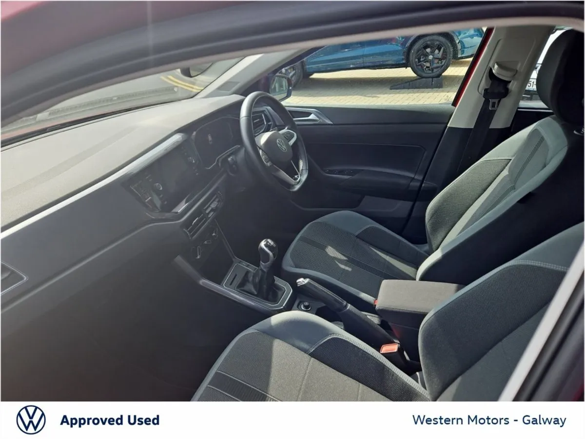 Volkswagen Polo Style Spec  Alloys  Sensors  LED - Image 4