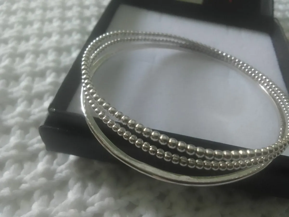 STERLING SILVER LUCY Q TRIPLE BANGLE 7.5" NEW - Image 1