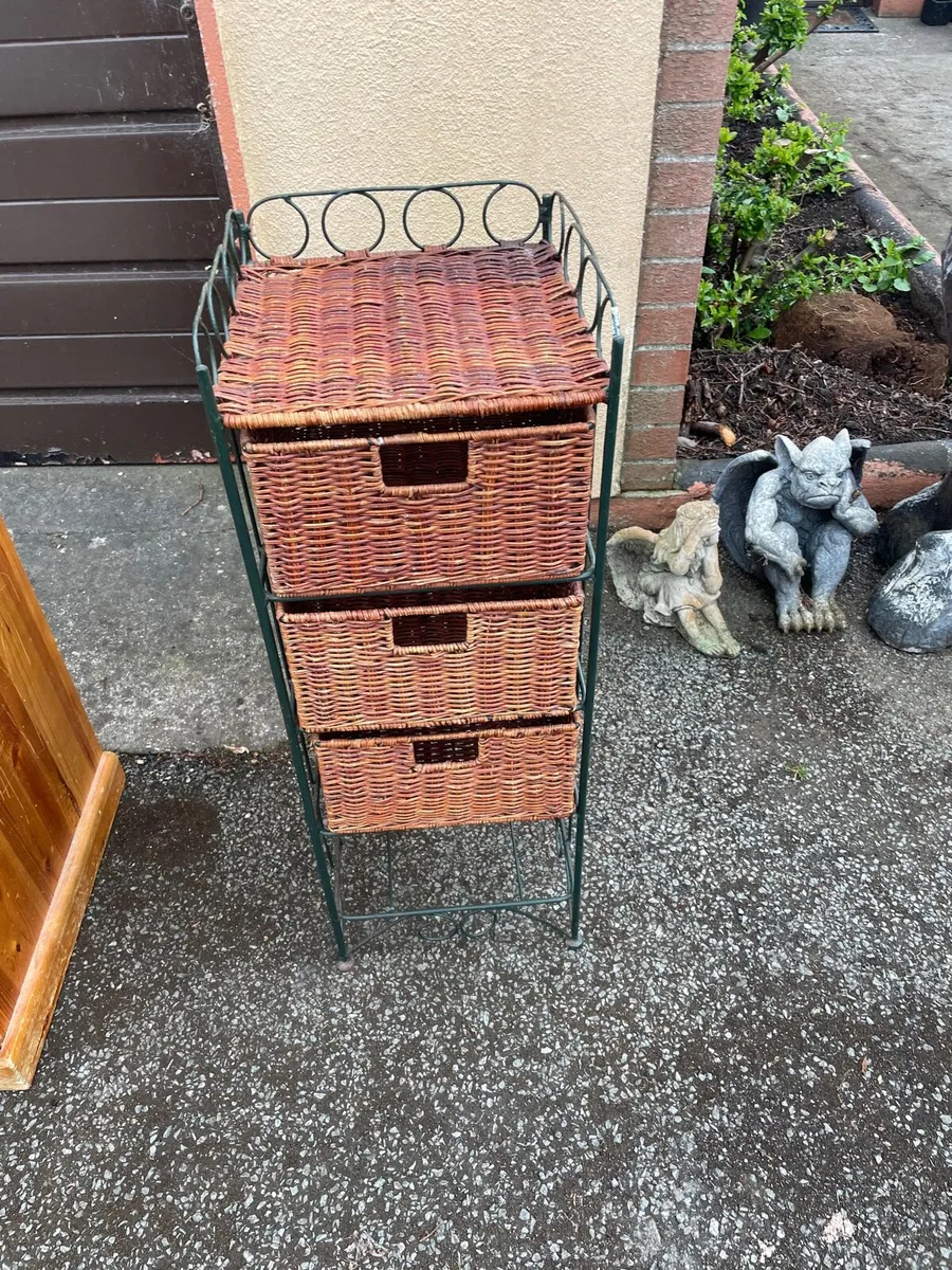 Bathroom storage unit / locker - Image 1