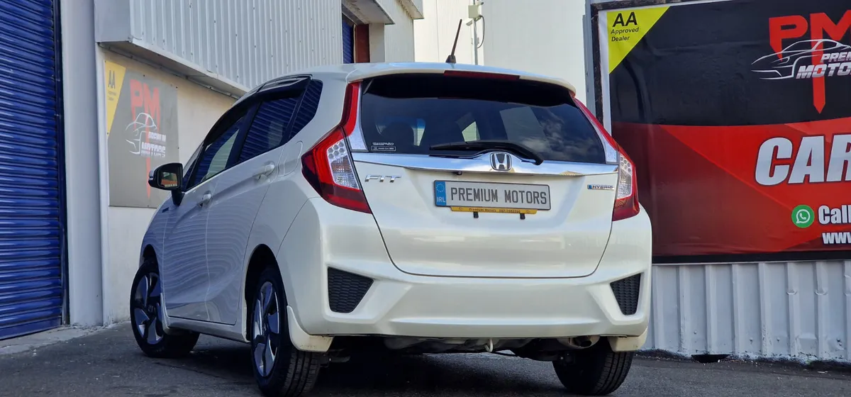Honda fit Hybrid - Image 4