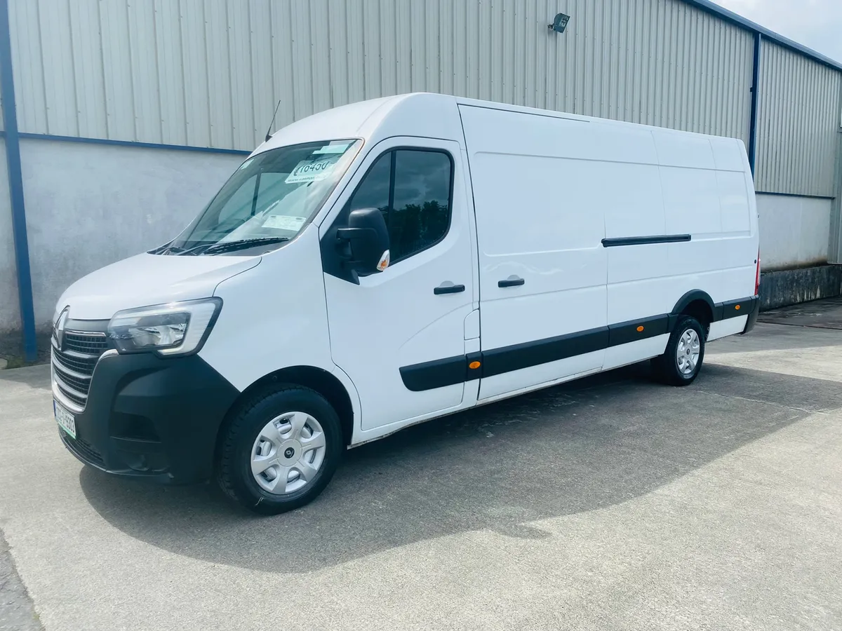 202 Renault Master 2.3 L4,LWB €16,450 + VAT - Image 1