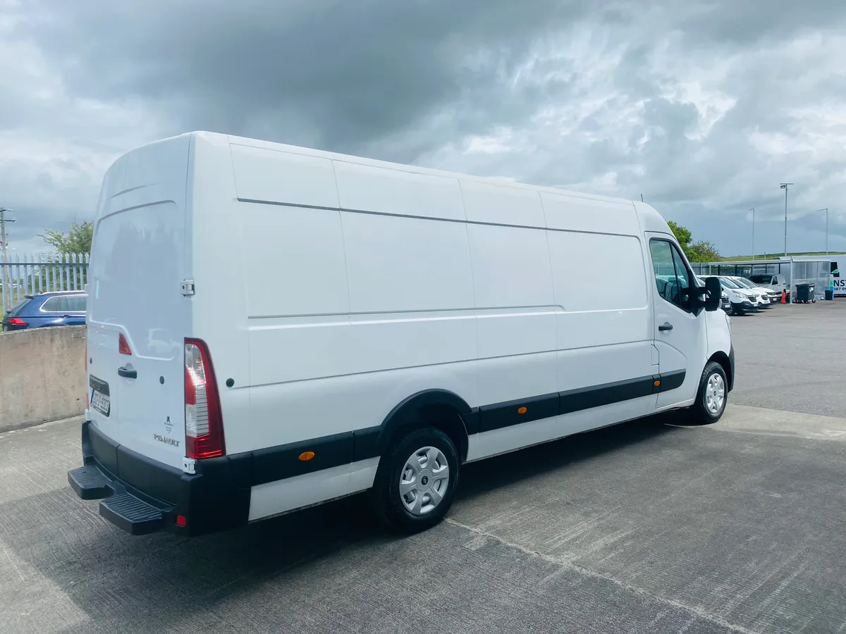 202 Renault Master 2.3 L4,LWB €16,450 + VAT - Image 4