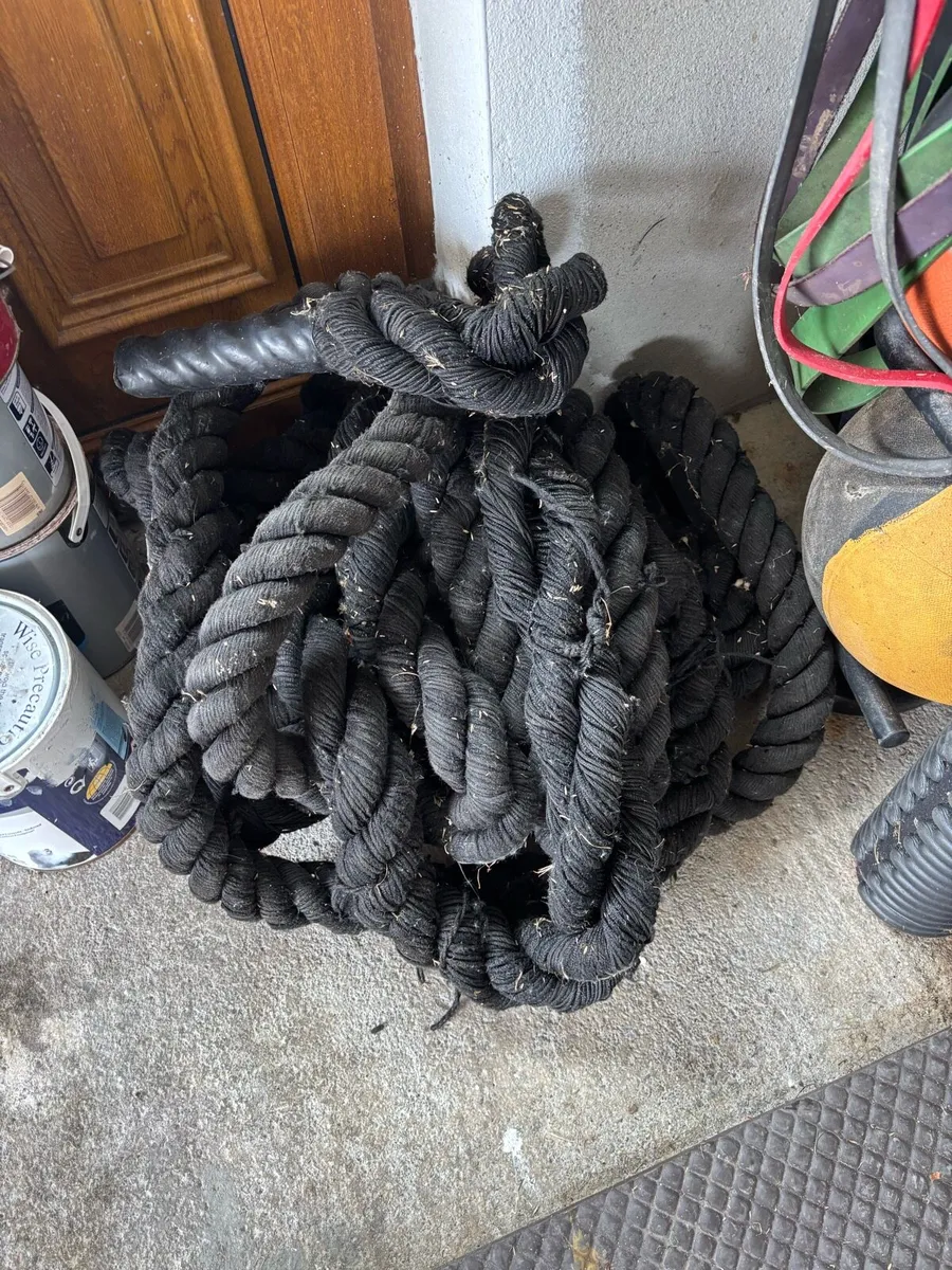 Battle ropes