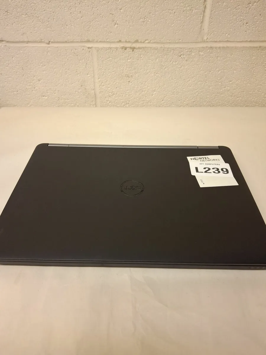 Dell Latitude E5270 i5-6300U Laptop - Image 4