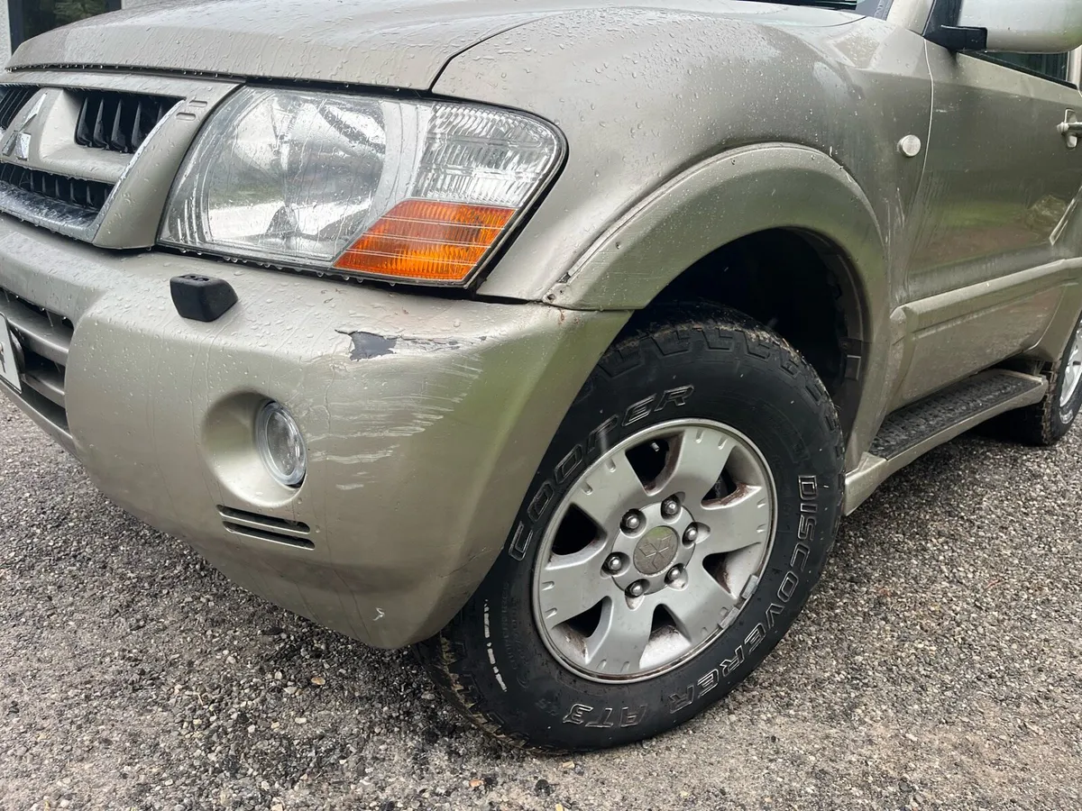 2007 Mitsubishi Pajero 3.2 SWB 4x4 - Image 4