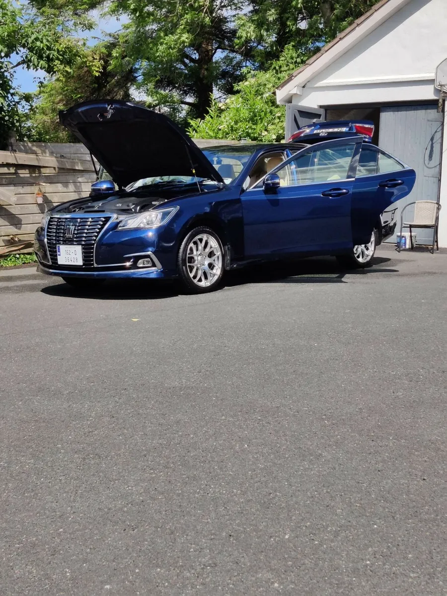 Toyota Crown 2016 - Image 4