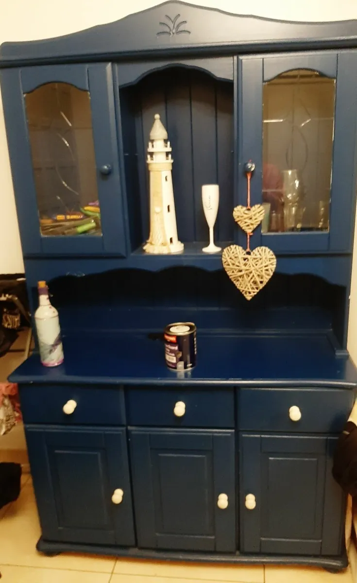 Kitchen dresser