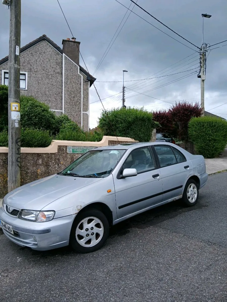 Nissan almera 1999 - Image 1
