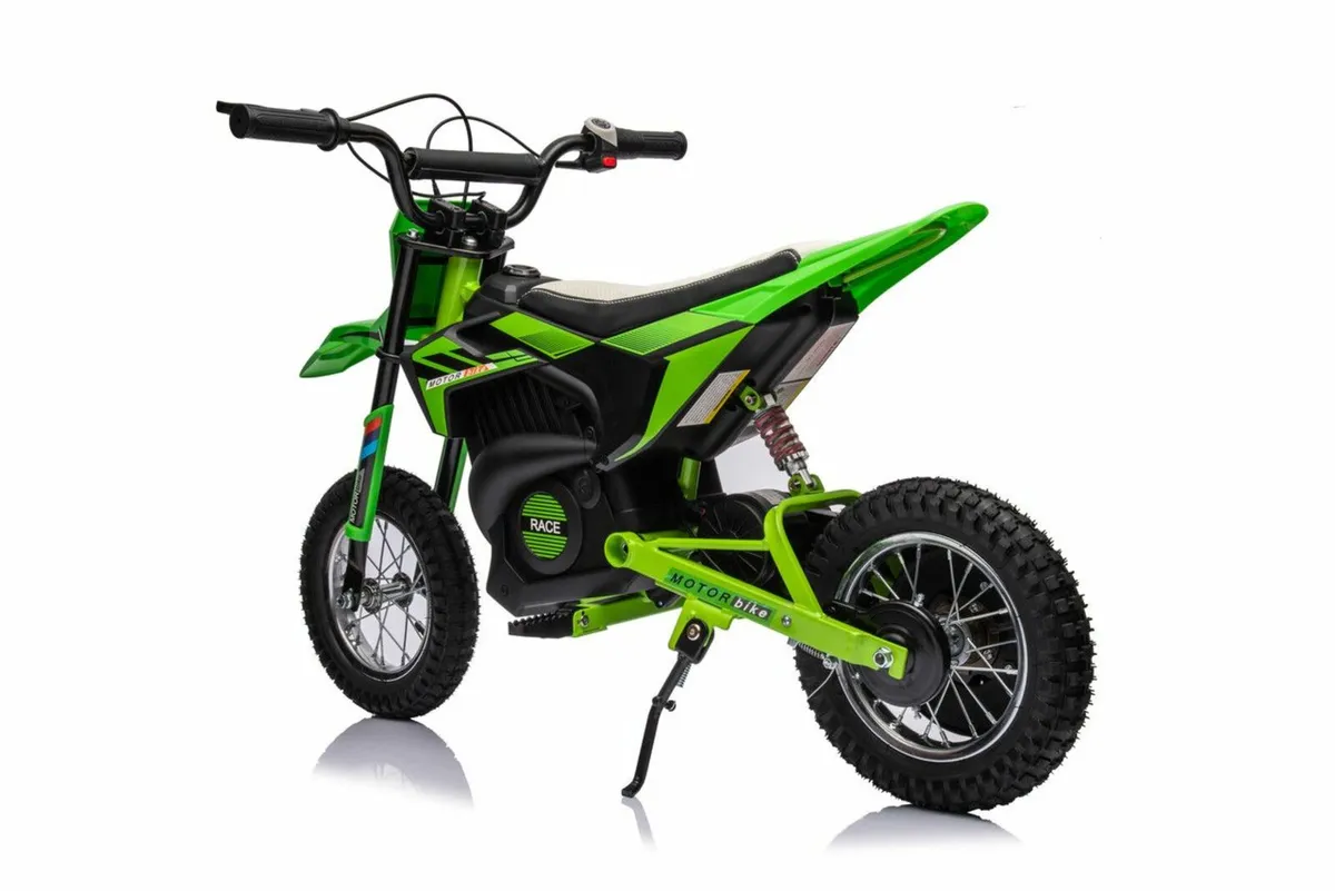 Dirt Race Scrambler 24V Electric Ride On Motorbike - Image 4
