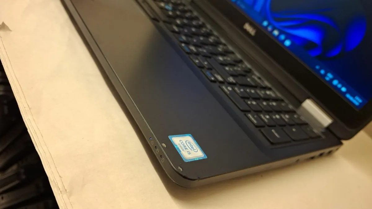 Dell Latitude E5570 i5 6th Gen | 16GB RAM Laptop - Image 2