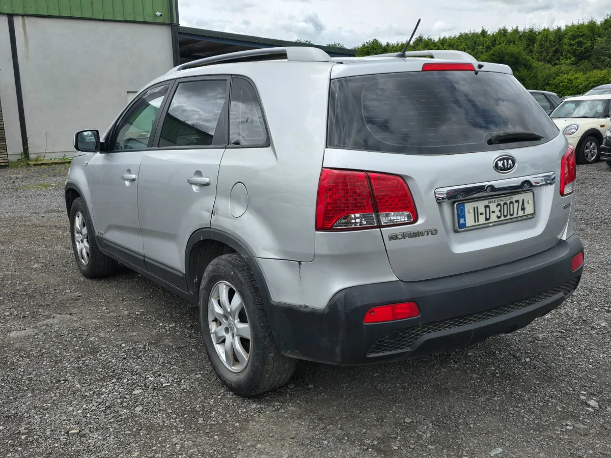 11 KIA SORENTO *2.2d*NCT 10-25*4 WD* - Image 3
