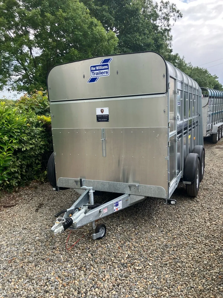 Trailer - Image 1