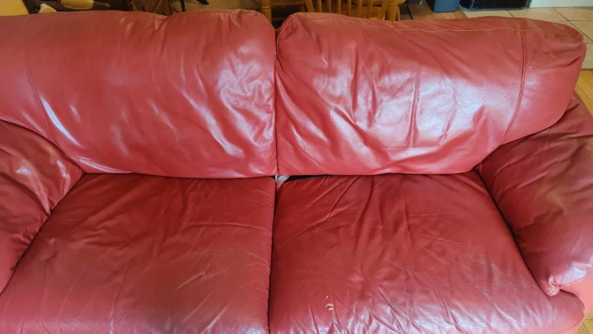 Leather couch - Three Person - Image 2