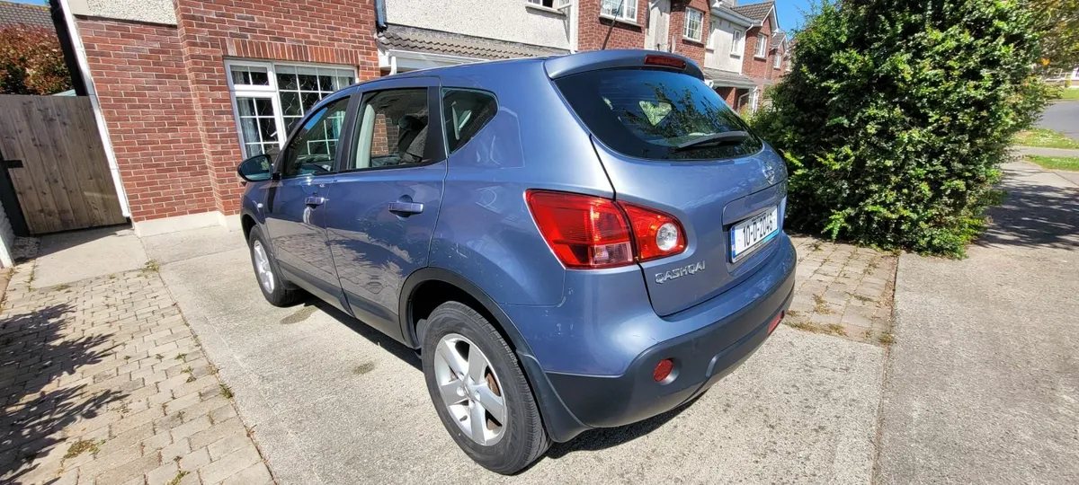 Nissan Qashqai 2010 - Image 2