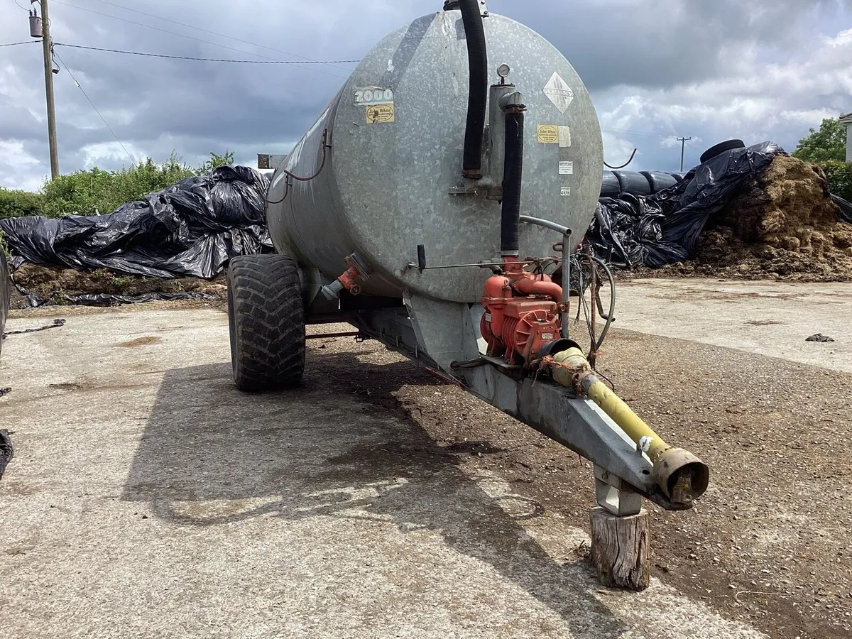 Abbey 2000 Gal Galvanised Slurry tank - Image 3