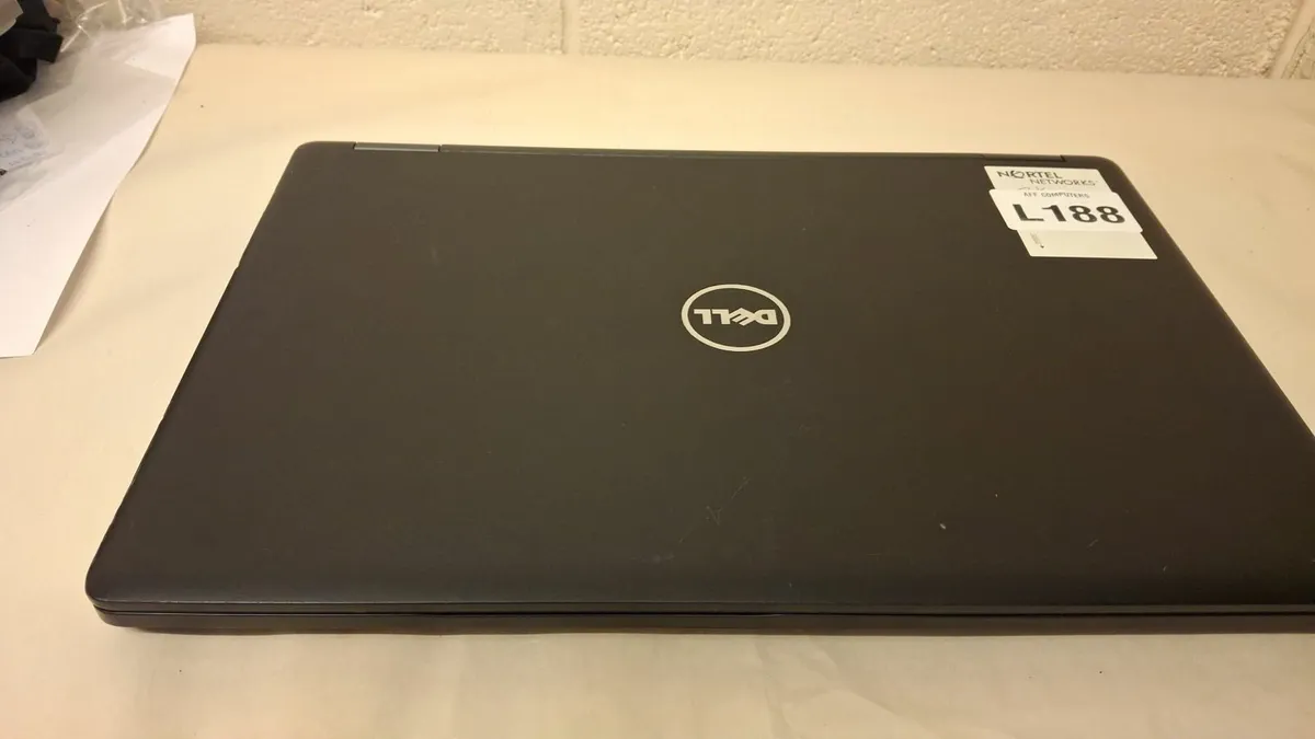 Dell Latitude 5580 i5 6th Gen | 16GB RAM Laptop - Image 3