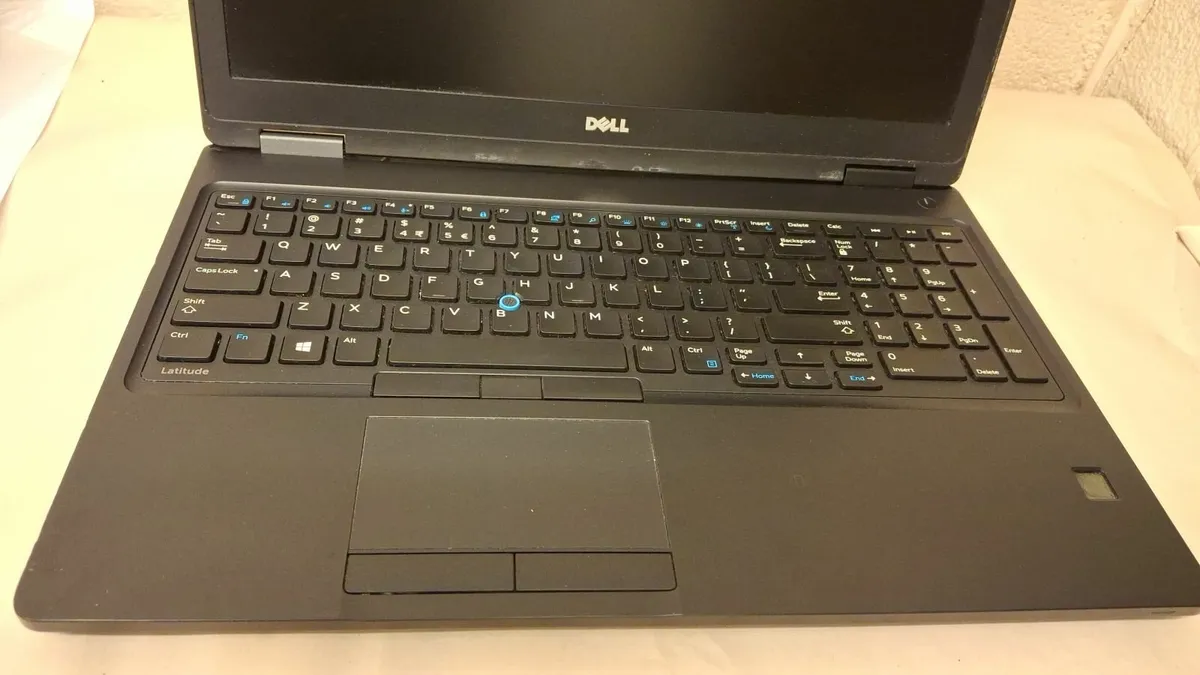 Dell Latitude 5580 i5 6th Gen | 16GB RAM Laptop - Image 4