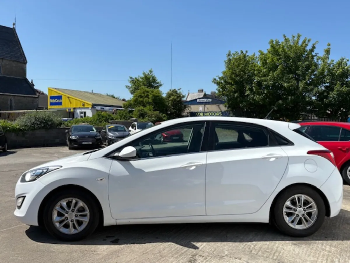 Hyundai i30 2015 1.6 DIESEL NCT 2026 - Image 4