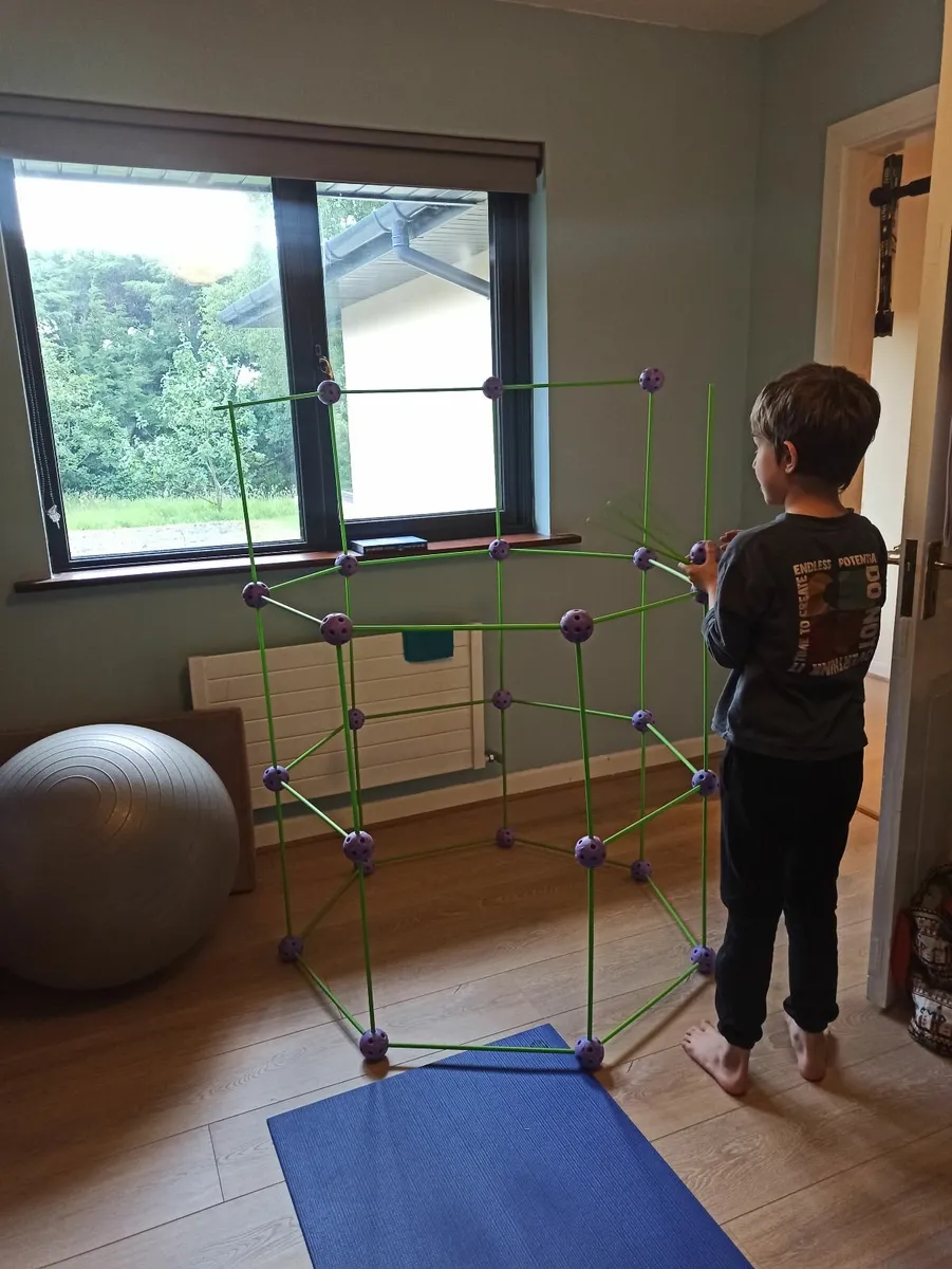 Crazy fort den building set - Image 4