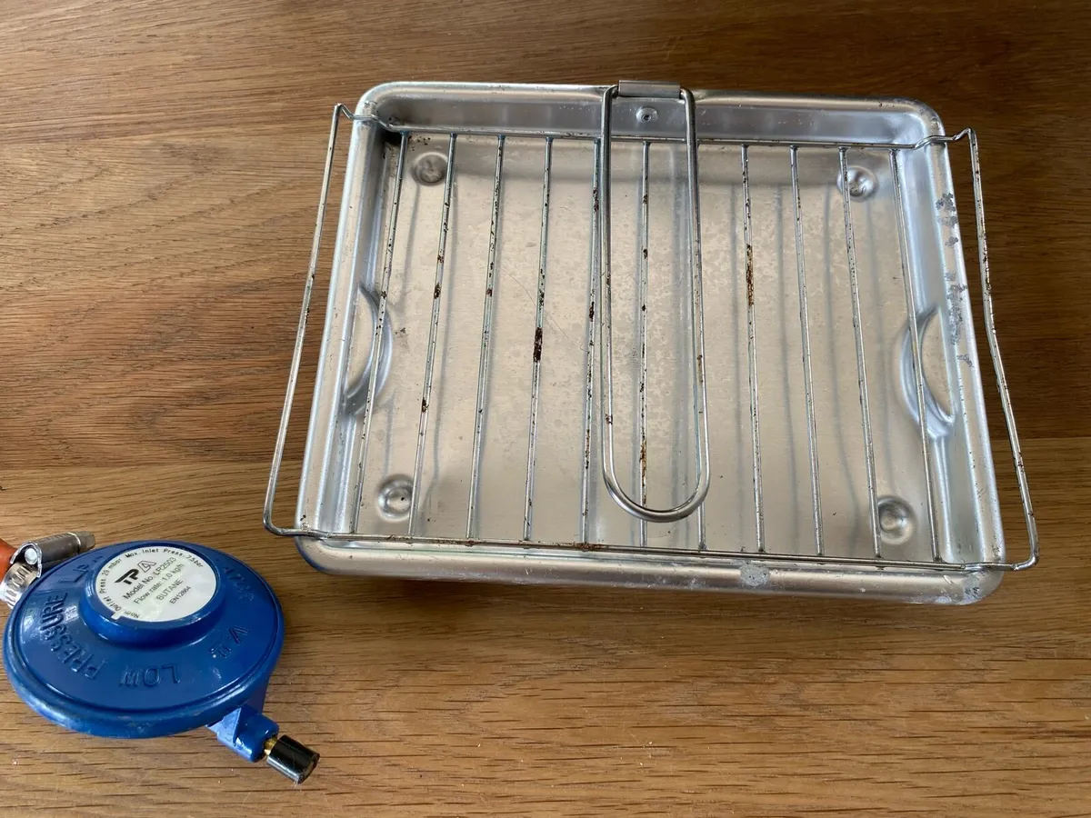 Campingaz 2 ring burner with toaster - Image 3