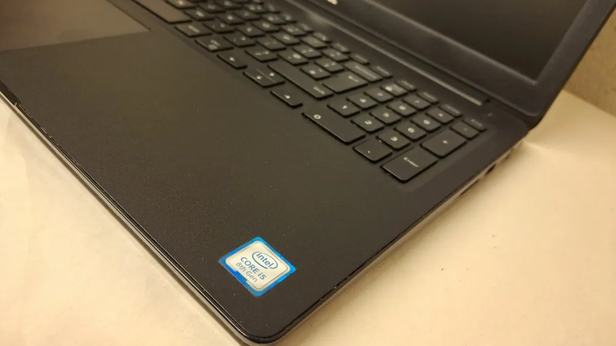 Dell Latitude 3500 i5 8th Gen | 16GB RAM Laptop - Image 4