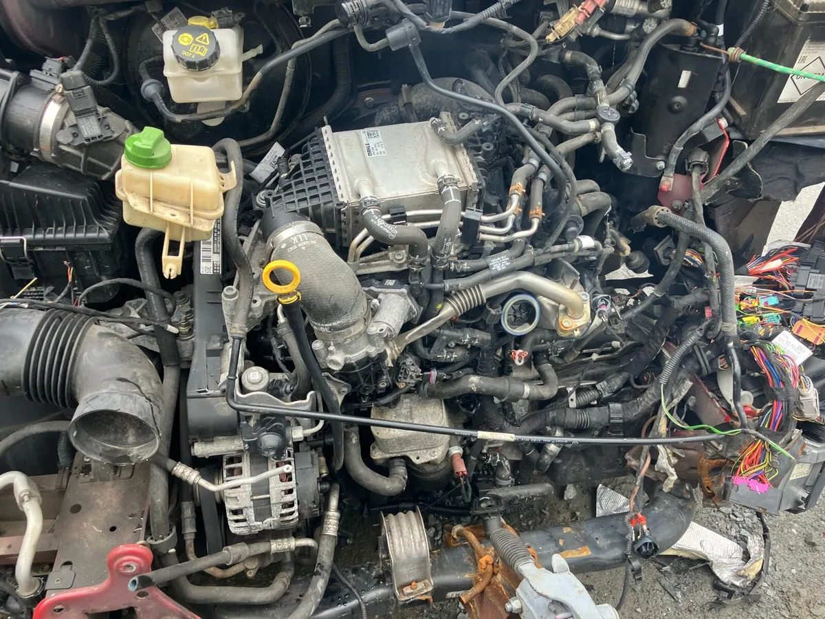 2019 vw Transporter Engine - Image 1