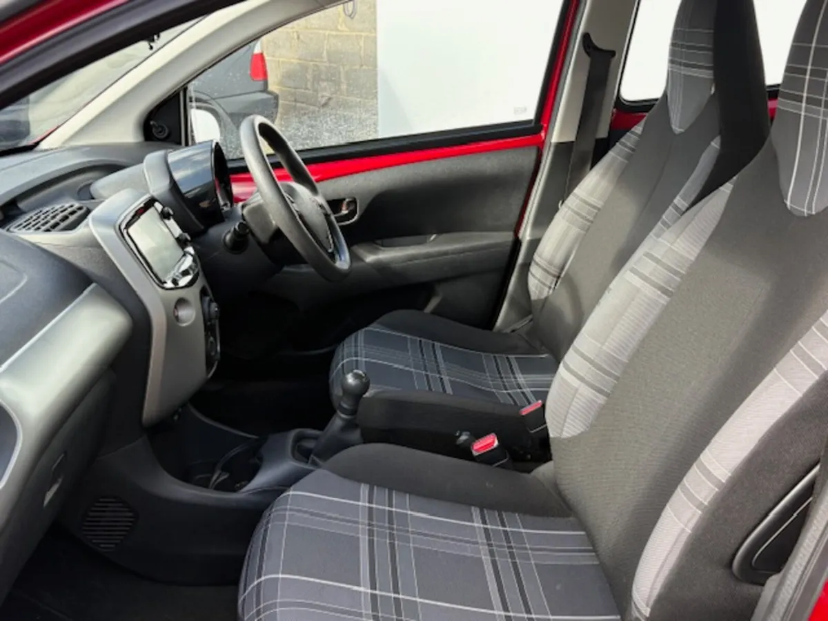 Peugeot 108 2017 FIVE DOOR 1.0 - Image 4